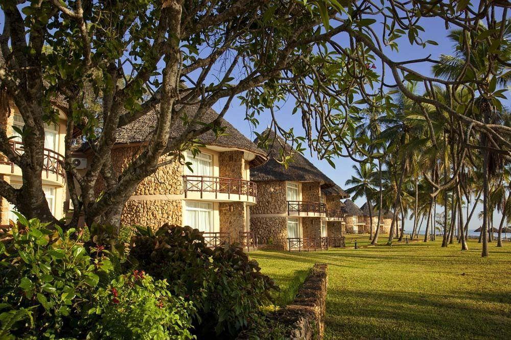 Ledger Plaza Bahari Beach Daressalam Exterior foto
