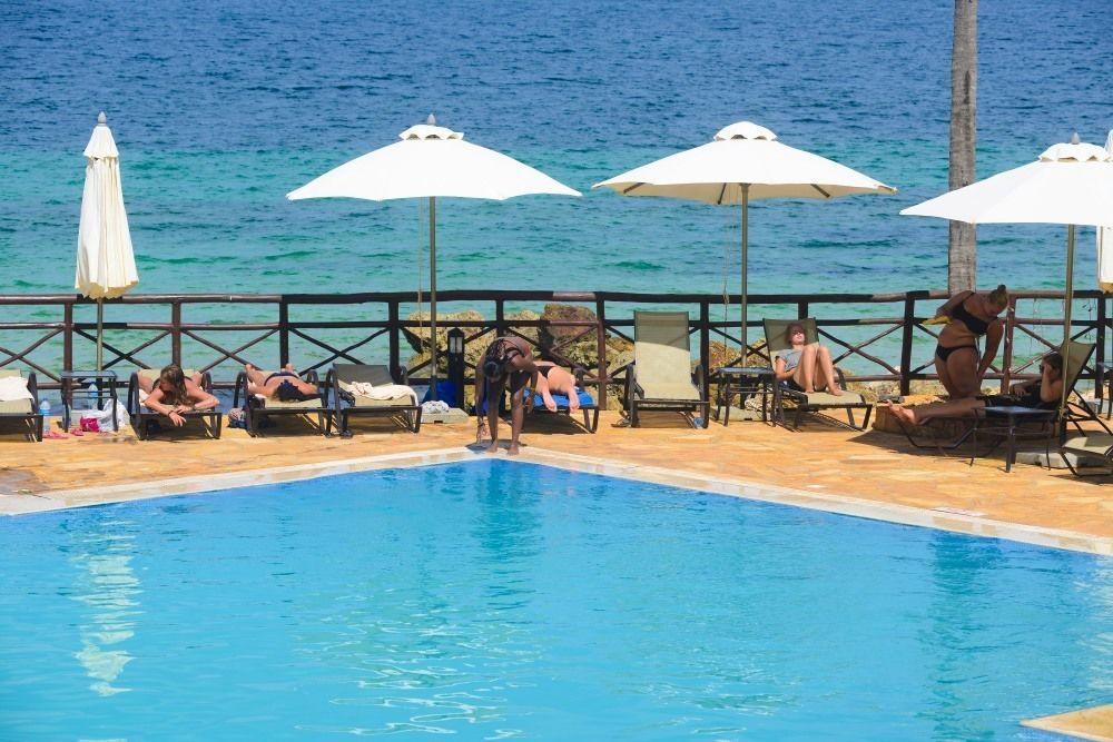 Ledger Plaza Bahari Beach Daressalam Exterior foto