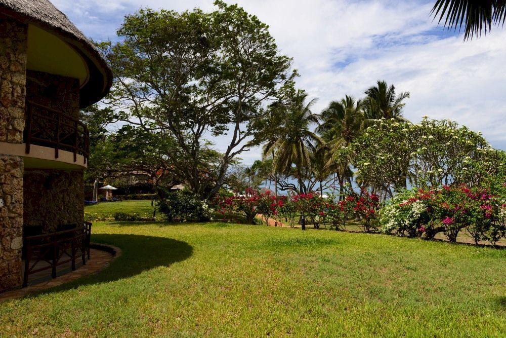 Ledger Plaza Bahari Beach Daressalam Exterior foto
