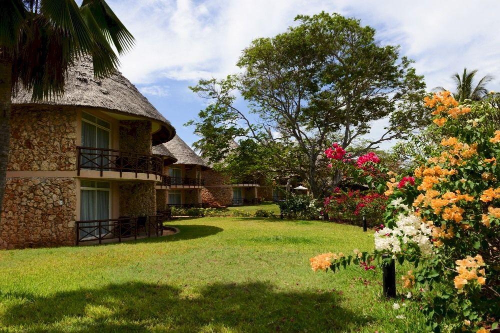 Ledger Plaza Bahari Beach Daressalam Exterior foto