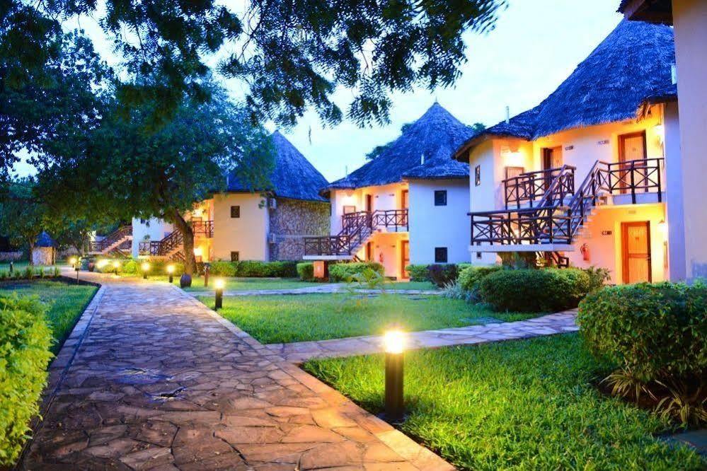 Ledger Plaza Bahari Beach Daressalam Exterior foto